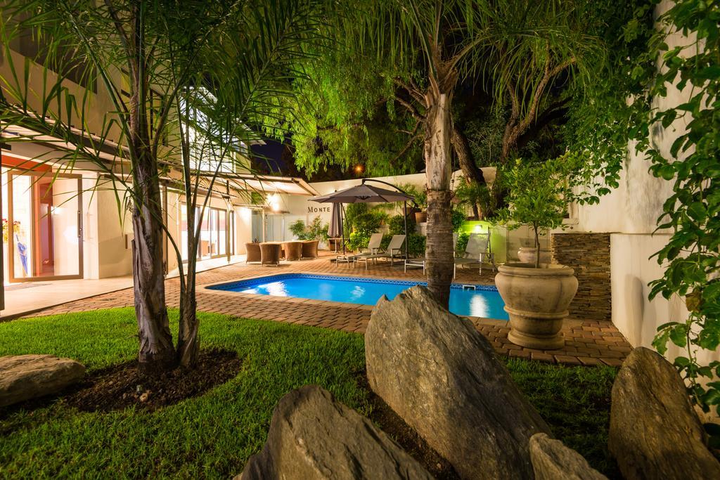 Montebello Guesthouse Windhoek Exterior foto